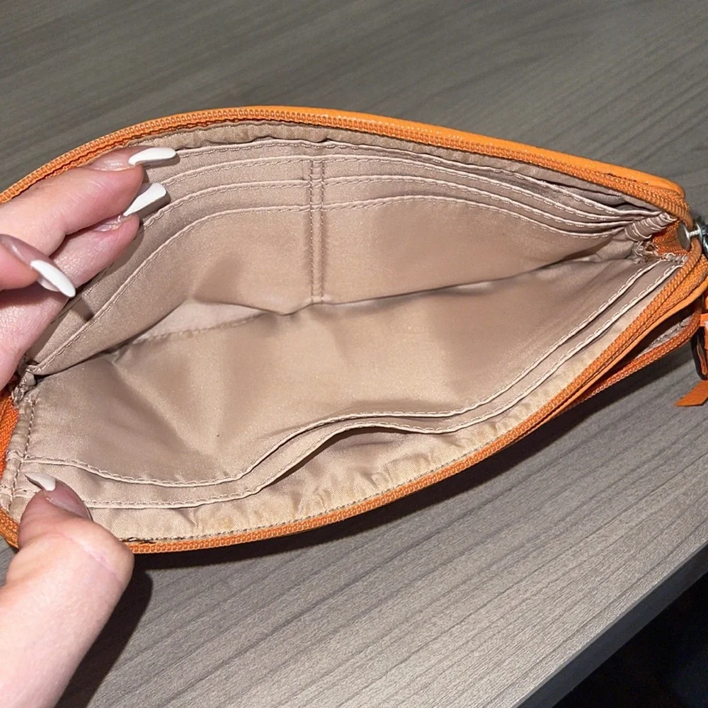 Coach wristlet - Picture 4 of 4